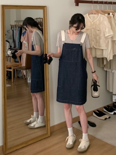 Designed denim suspender skirt for women summer 2024 new Korean commuting casual loose straight skirt