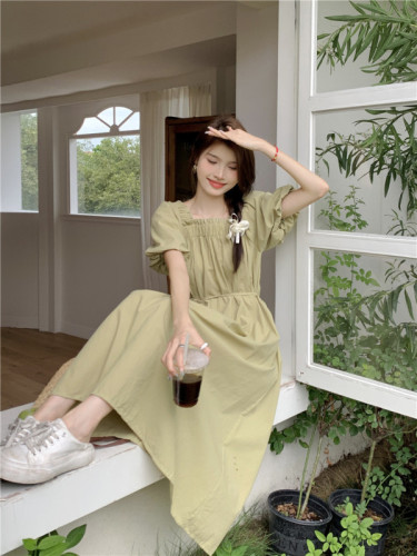 Actual shot of 2024 Korean version of the new simple solid color slim slim design square collar dress for women
