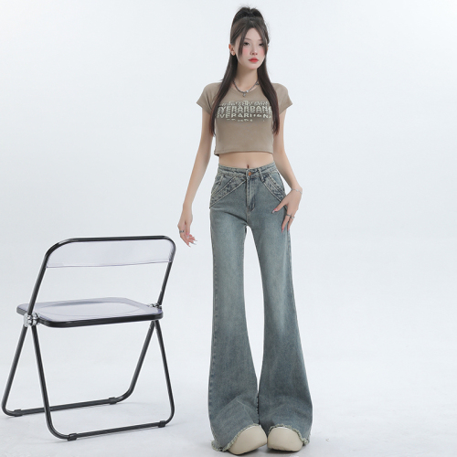 Actual shot of designer raw edge slightly flared jeans for women, low-waist hottie splicing elastic slimming floor-length trousers