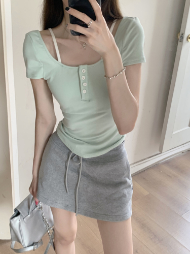 Real shot of pure lust style suspender fake two-piece mint waveman color short-sleeved floral top backless T-shirt
