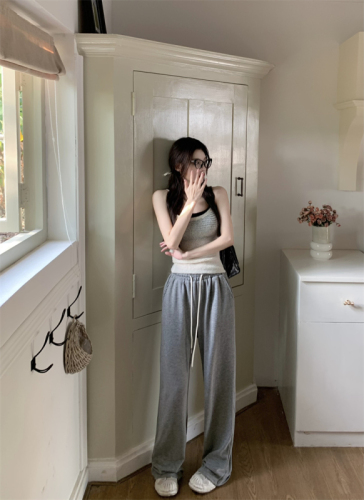 Real shot of drapey soft and waxy tall pants for spring and autumn, light skin, comfortable elastic waist, versatile casual pants