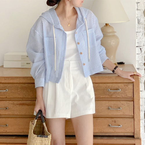 韩国chic夏季气质百搭单排扣条纹撞色短款宽松长袖防晒连帽衬衫女
