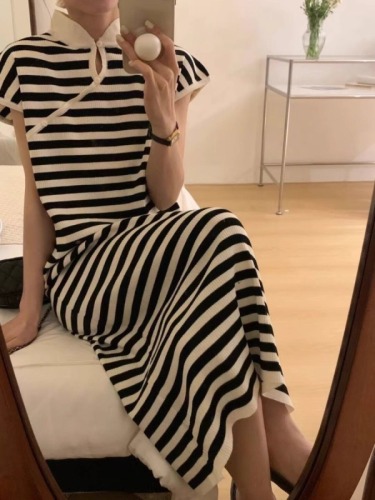 Contrast color striped straight loose sleeveless dress summer new cheongsam collar western style slimming slit knitted skirt for women