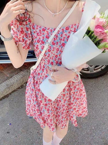 New summer style French puff sleeve first love dress, sweet and slim, high-waisted, forest-style square collar floral dress for small people