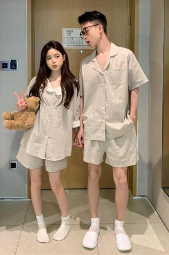 Real shot of Korean style couple simple loose plaid sweet lace summer outer wear short-sleeved shorts home clothes set