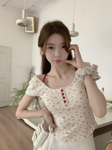 Real shot of pure lust style suspender fake two-piece mint waveman color short-sleeved floral top backless T-shirt