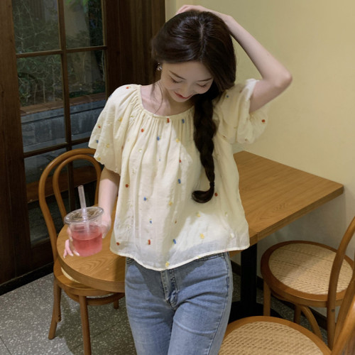 Actual shot of spring and summer new style embroidered strawberry short-sleeved women for small people