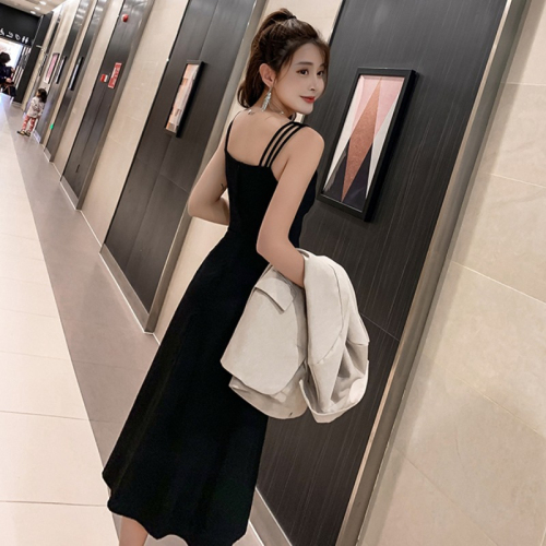 French style suspender dress new summer style slightly high waist slimming Hepburn style sleeveless little black dress