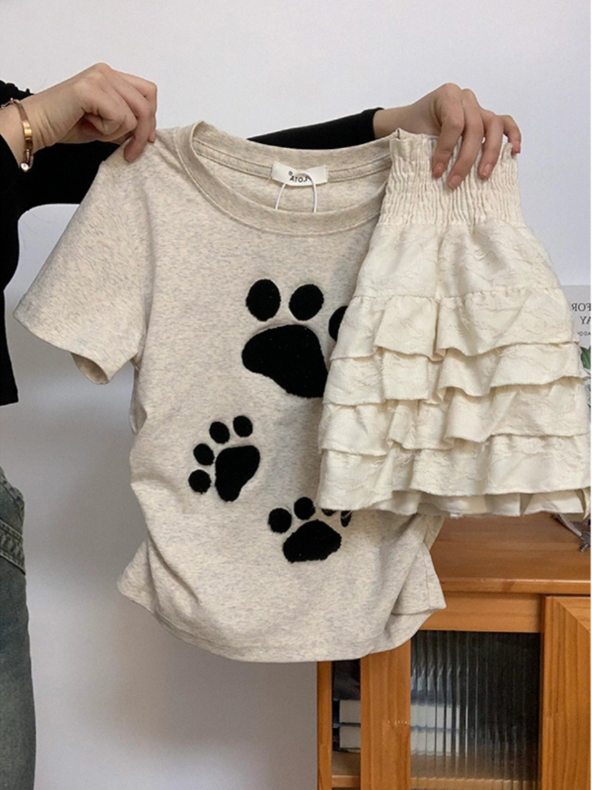 Pure cotton back strip 200g combed tightly new short-sleeved t-shirt women's short print Tmall quality