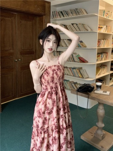 Rose floral pleated suspender dress for women summer new style French waist slimming ladylike long skirt