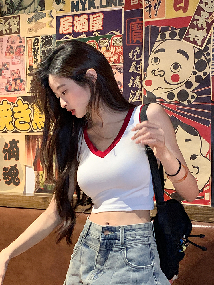 Real shot ~ V-neck slim slim sleeveless vest for women summer short top for hot girls