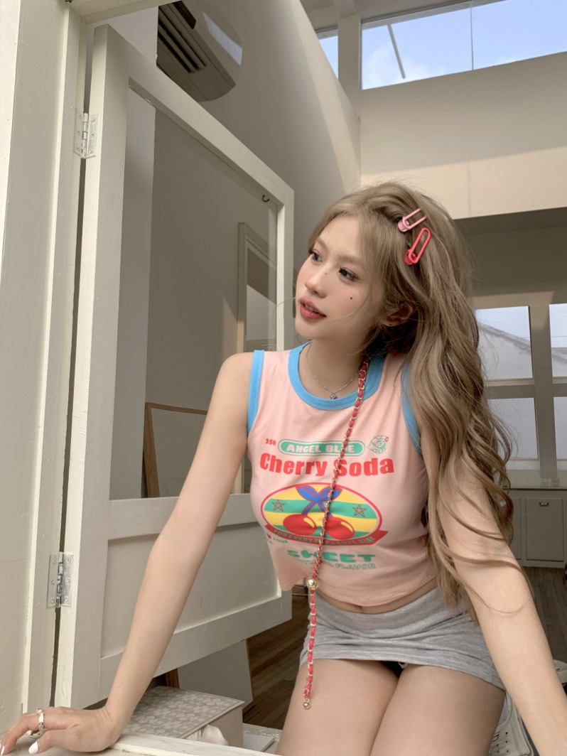 Real shot of waistcoat T-shirt top summer design letter print sleeveless short vest for women