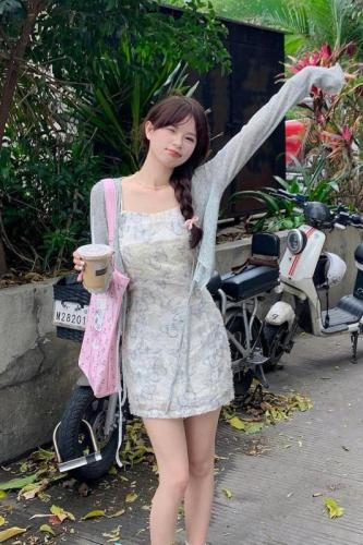 Real shot Butterfly flower suspender dress suit women's spring and summer sun protection short cardigan