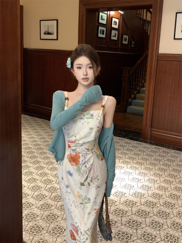Real shot: Designed floral slimming suspender dress + French cross knitted multi-color cardigan