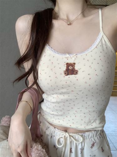 Real shot~ Bear printed lace splicing camisole + bear printed overalls and casual pants
