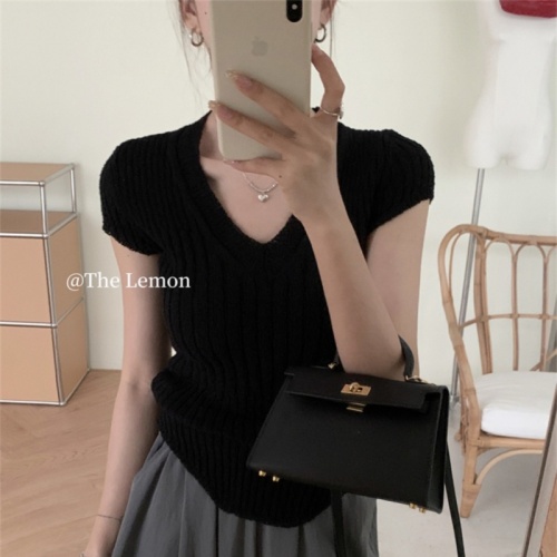 Summer new style pure lust v-neck short-sleeved sweater design niche slim fit T-shirt top