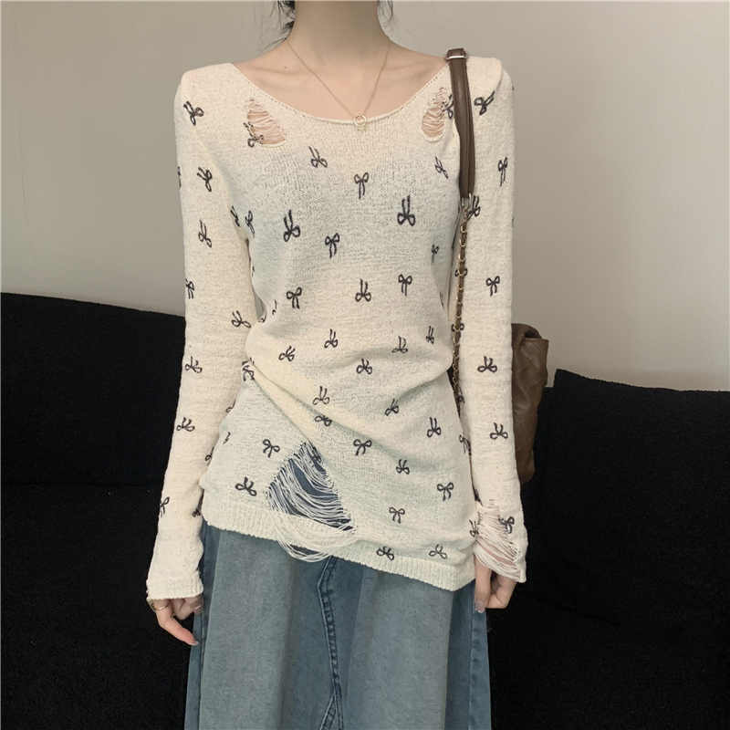 Actual shot of new bow printed off-shoulder sweater, ripped long-sleeved top