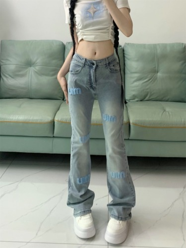 This year's popular European products are beautiful, narrow, small, straight, high-waisted, casual, versatile, and beautiful blue jeans for women in spring.