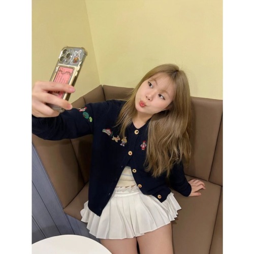 Japanese Retro Cute Cartoon Embroidered Soft and Creamy Milk Series Women's Loose Lazy Gentle Style Knit Cardigan Outerwear