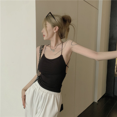 Real shot~Spring style~hot girl in camisole, sexy high-end beautiful back, chic short backless top