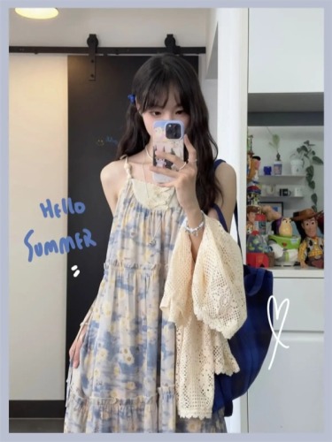 Summer new French style fresh and gentle style holiday oil Japanese floral dress sweet suspender mid-length skirt