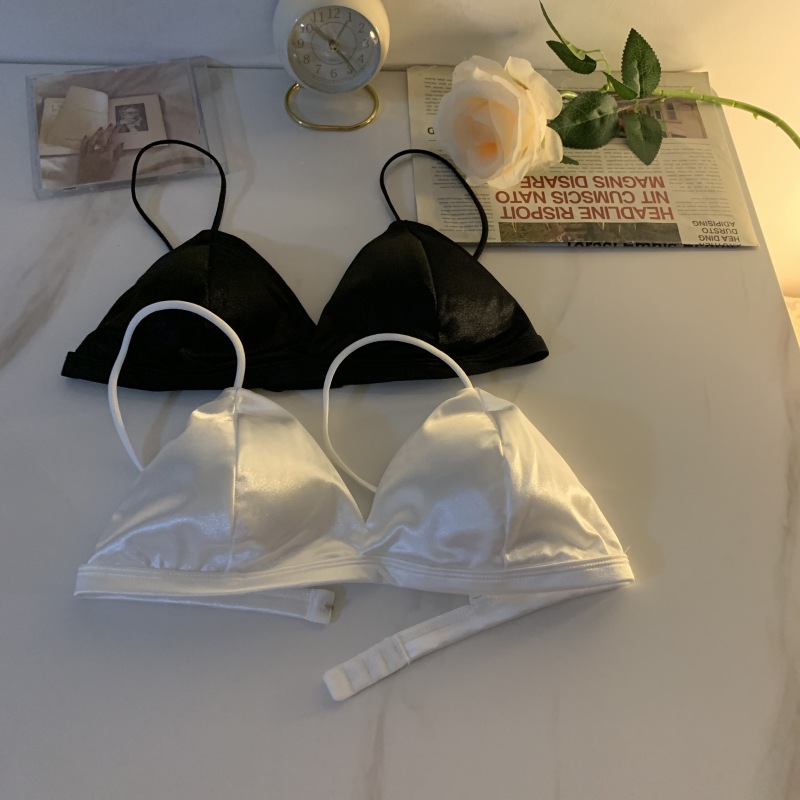 Real shot and real price summer sexy tube top underwear suspender tops women's anti-exposure French small breast triangle beautiful back underwear
