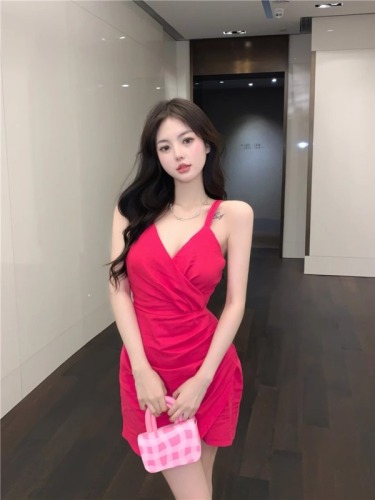 Real shot~Sexy hot girl with temperament, slim backless strappy dress, new summer design skirt for women