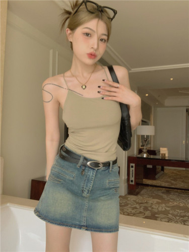 Real shot~Spring style~hot girl in camisole, sexy high-end beautiful back, chic short backless top