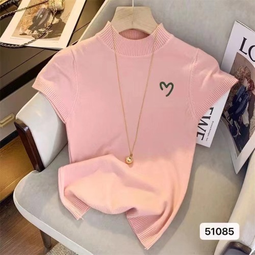 Korean style simple and fashionable round neck love embroidered short-sleeved top