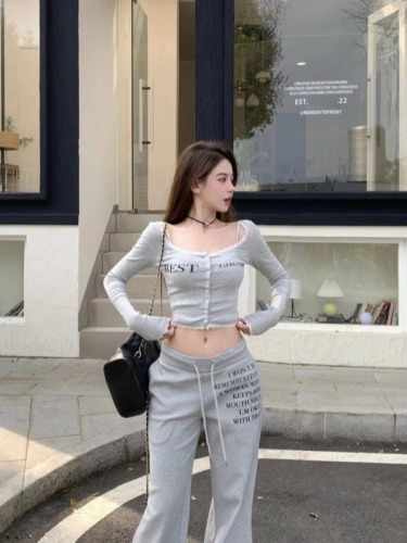 Real shot of solid color hot girl letter bow lace suspender long-sleeved cardigan + straight trousers