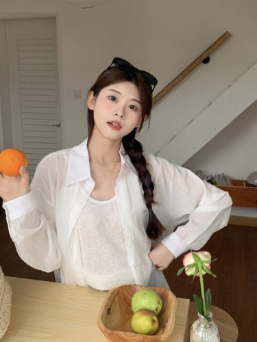 Actual shot ~ Summer new style slightly transparent textured loose layered sun protection shirt + two-piece set with slimming suspenders