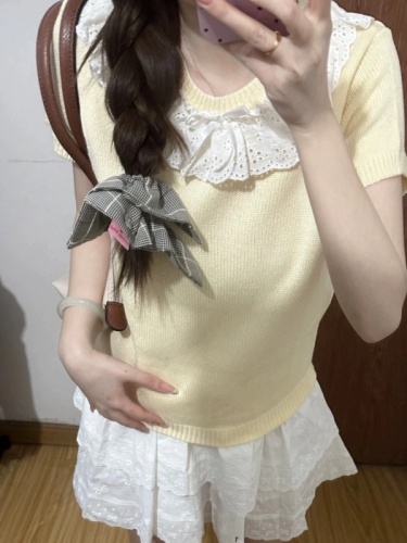 Creamy yellow lace bow top for women 2024 spring and summer French sweet little age-reducing knitted short-sleeve