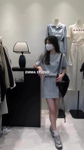 EMMA2024年春夏新款洋气拼接条纹宽松显瘦短袖松紧腰短裙两件套