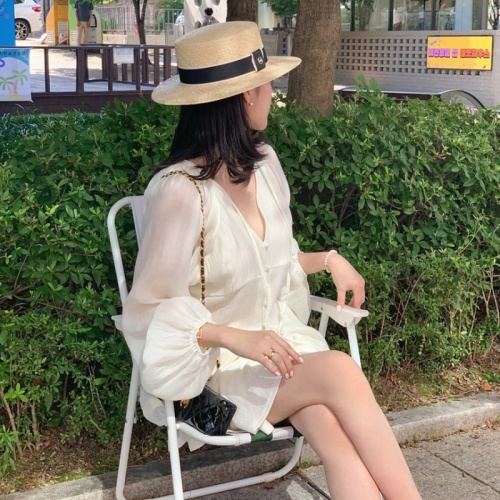 Korean Dongdaemun French sunscreen V-neck lace-up long-sleeved shirt top + high-waisted wide-leg shorts set