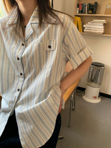 Cuban collar blue striped short-sleeved shirt for women summer design niche French chic half-sleeved shirt top