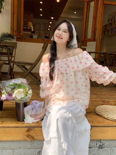 Super fairy French floral polka dot short-sleeved chiffon shirt 2024 one-line collar off-shoulder loose ruffled top real shot