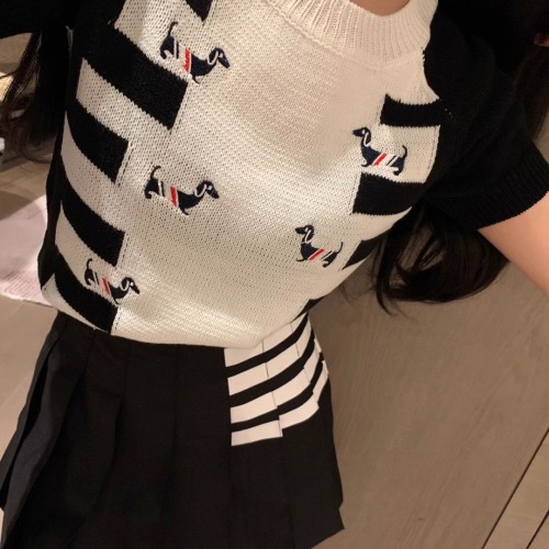 TB embroidered puppy color-blocked sweater for women 2024 spring and summer new design slim and versatile western style knitted top trendy