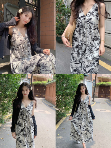 240037 Real shot~French suspender ink painting floral beach dress for women to wear in summer with high-end temperament