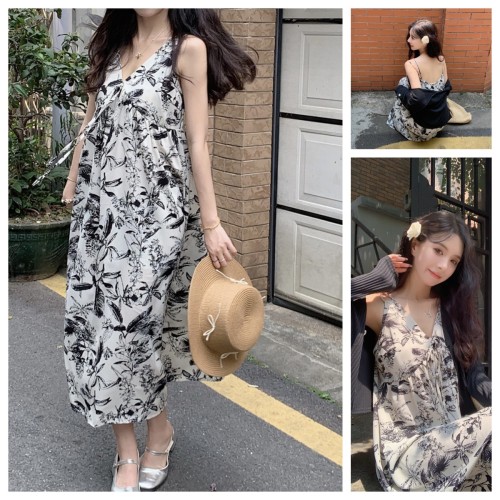 240037 Real shot~French suspender ink painting floral beach dress for women to wear in summer with high-end temperament
