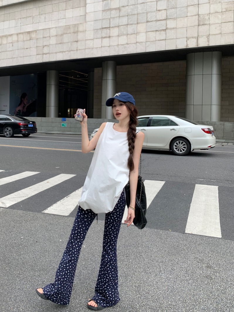 Actual shot of slimming suit pure cotton lantern vest skirt for women + floral bell-bottom pants for women