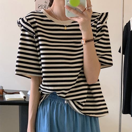 New design, unique striped short-sleeved T-shirt, women's summer bottoming shirt, French style round neck top