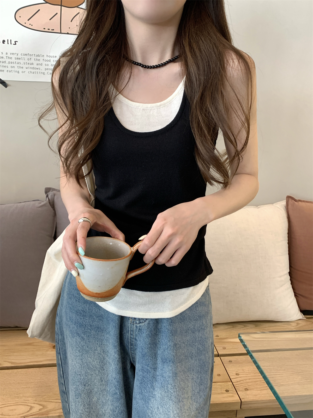 Actual shot of summer Korean style versatile u-neck contrasting fake two-piece lightweight 6 wool knitted sleeveless vest top