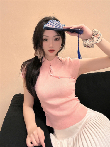 Actual shot of new Chinese-style button-down short-sleeved women's slim short style slim-fitting tops in multiple colors