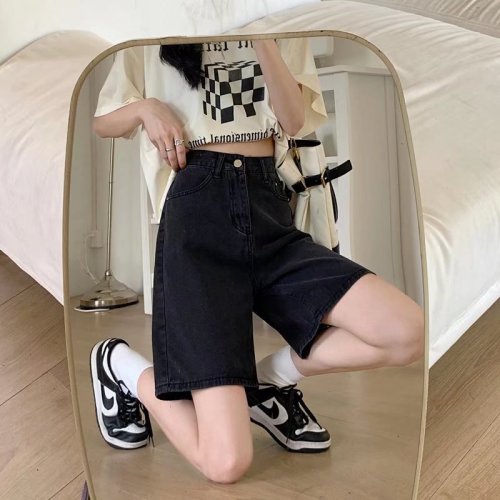 Real shot of five-point jeans for women in summer new style fat sister mm slim shorts large size high waist loose straight pants