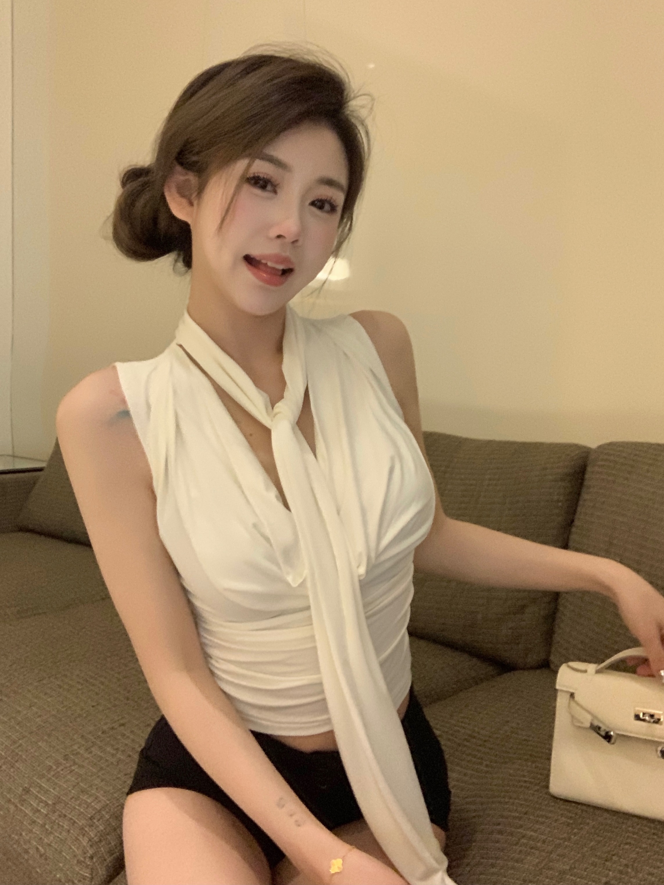 背心女2024新款夏上衣無袖外穿黑色t恤顯瘦短款體恤修身性感
