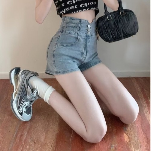 Real shot of high-waisted denim shorts for women summer 2024 design sense a-line super shorts plus size hot pants WF40