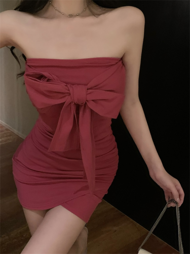 Real shot of irregular slim fit dress with bow tie and tube top