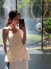 Juicecola 設計感小眾一字肩抹胸襯衫高腰顯瘦女氣質別致露肩上衣
