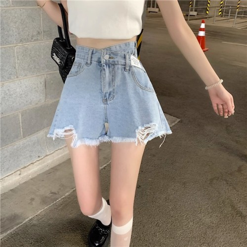 Real shot of ripped wide-leg denim shorts for women in summer, irregular slimming, large size, A-line, high waist, loose hot pants, trendy