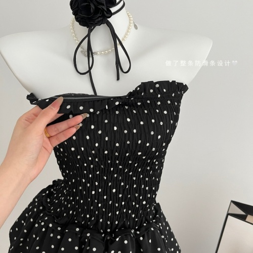 With flowers!  Pure lust style sexy polka dot backless tube top dress summer waist sweet fluffy cake skirt